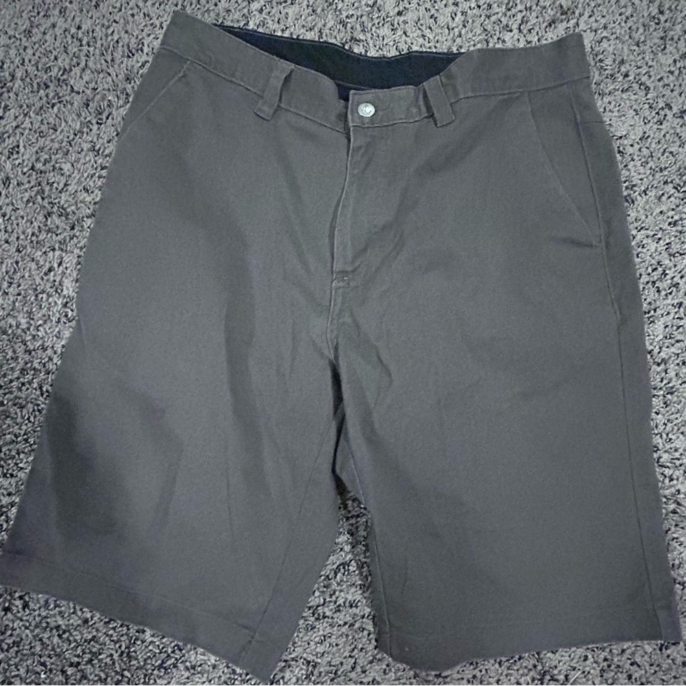 Volcom Surf & Turf Two-Way Stretch Shorts Size: 33 grey